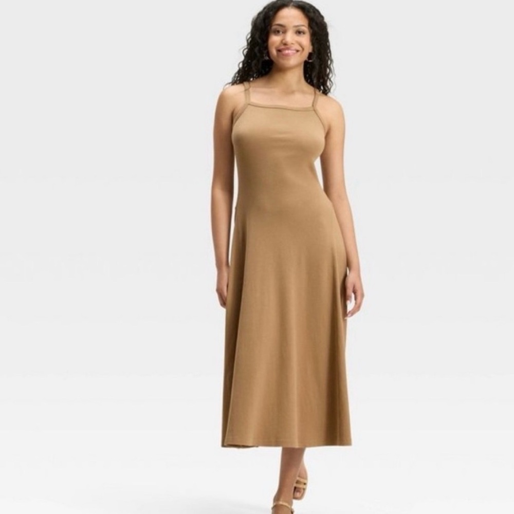 Everyday Tan Sleeveless Dress size M resort wear vacation maxy confortable NWT